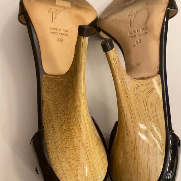 Giuseppe Zanotti Patent Leather Sandal - Picture 5 of 15